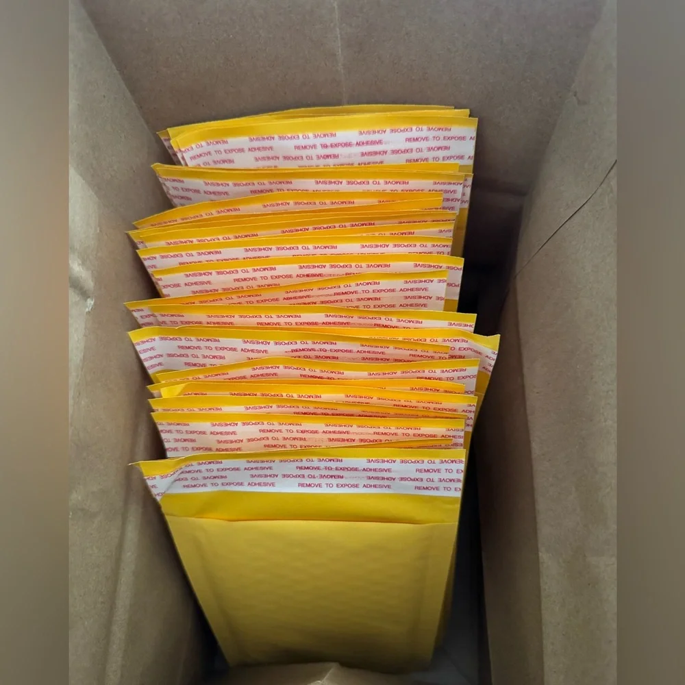 Pack of 25 Kraft Paper Bubble Mailers 4.25” x 8” NEW